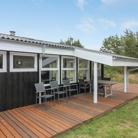 Holiday home Nienke - 700m From The Sea In Nw Jutland By Interhome