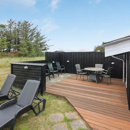 Nienke - 700m From The Sea By Interhome